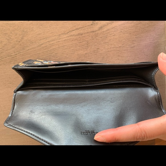 Like new COACH  Wallet - Picture 5 of 6